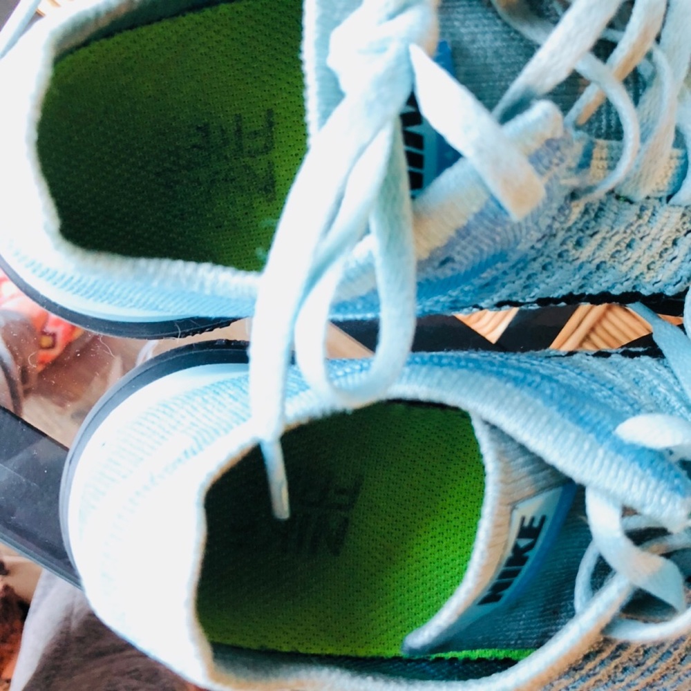 SOLD Nike 4.0 womens flyknit running shoe sneakers - Picture 6 of 6